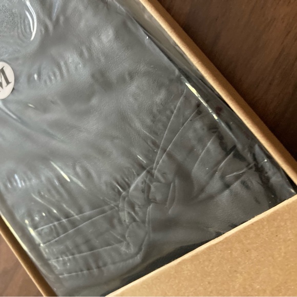 Leather Lined Gloves - Picture 3 of 4